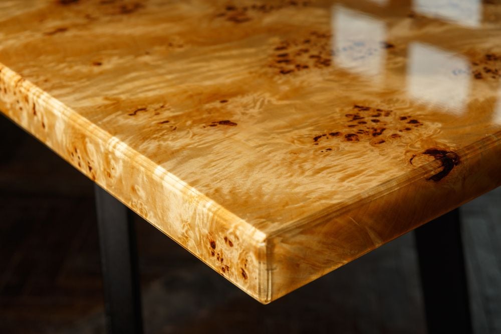 Burl Wood: The Antique Charm Emerging in Modern Homes
